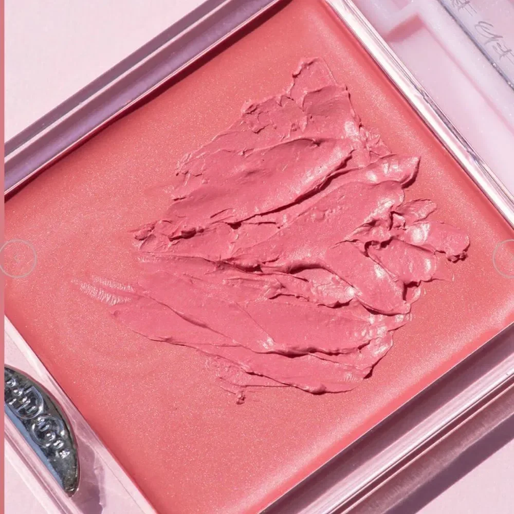 Dominique Cosmetics Silk Tone Cream Blush in Soft Pink with hyaluronic acid